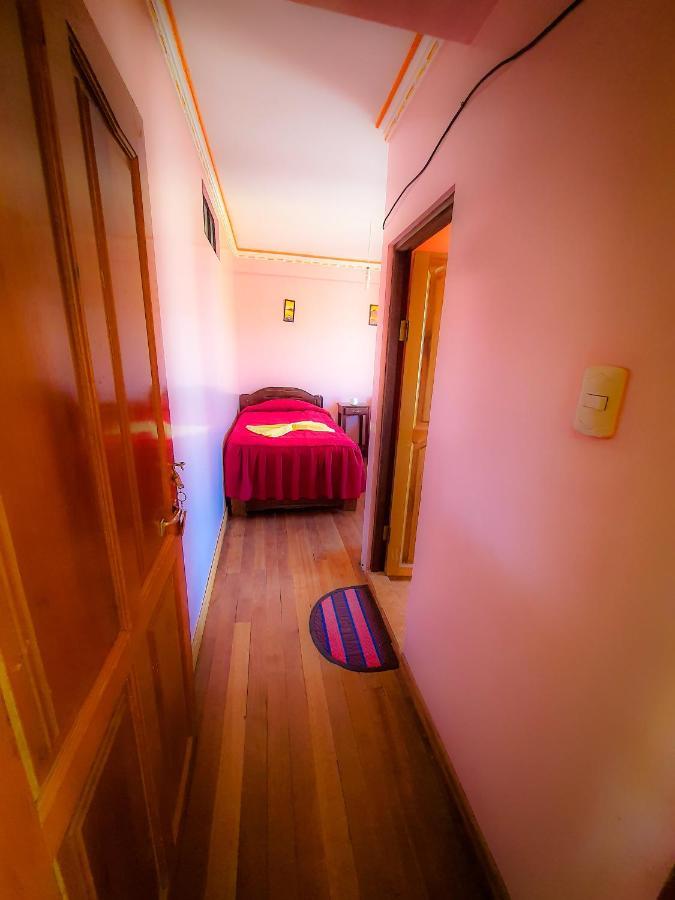 Hostal Luz Yhobimar Копакабана Экстерьер фото