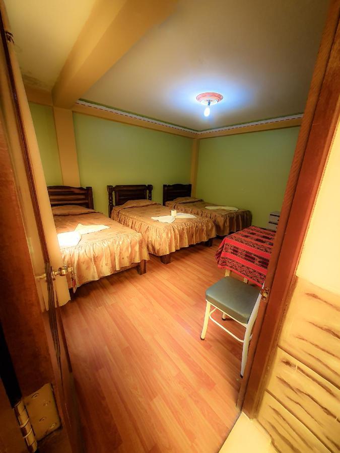 Hostal Luz Yhobimar Копакабана Экстерьер фото