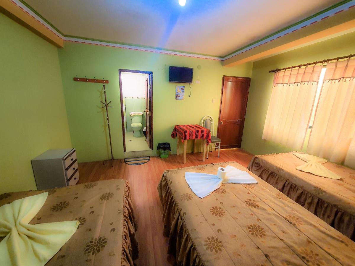 Hostal Luz Yhobimar Копакабана Экстерьер фото