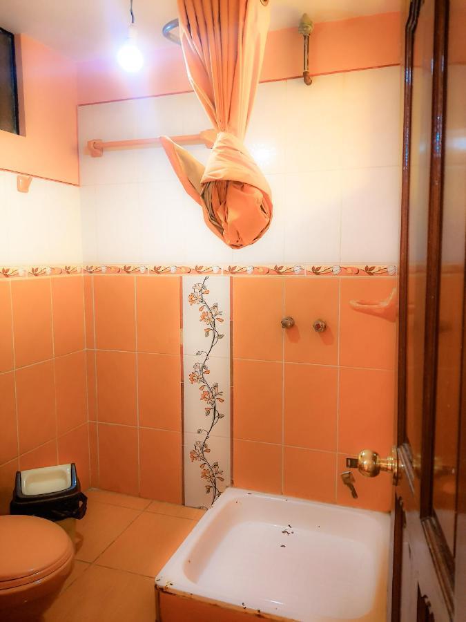 Hostal Luz Yhobimar Копакабана Экстерьер фото