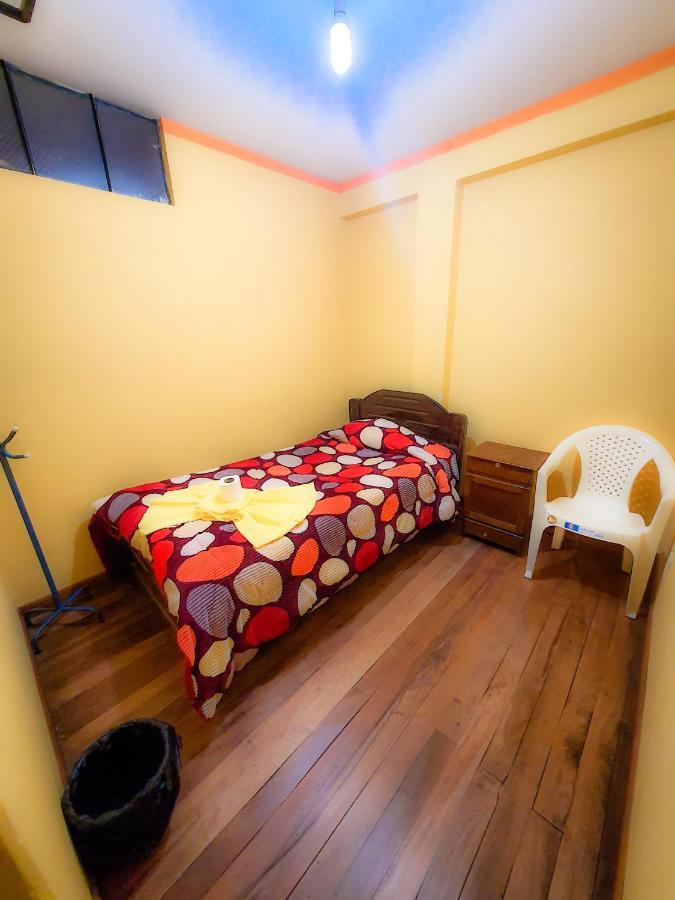 Hostal Luz Yhobimar Копакабана Экстерьер фото