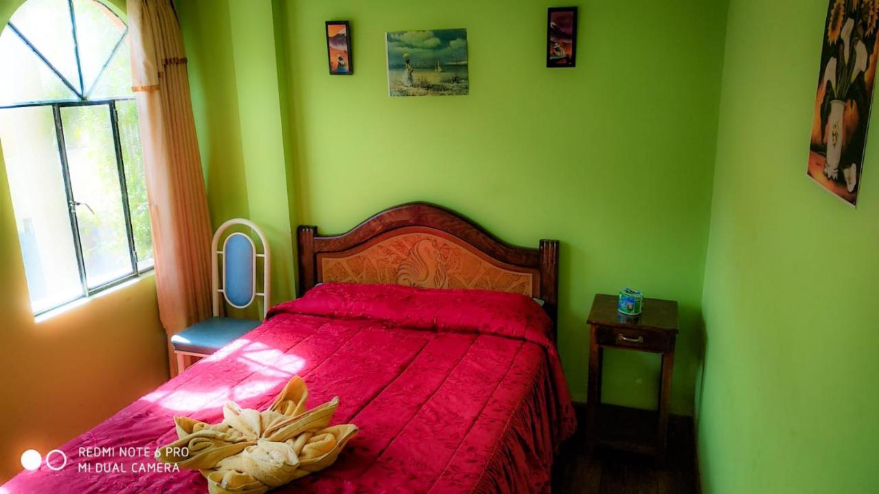 Hostal Luz Yhobimar Копакабана Экстерьер фото