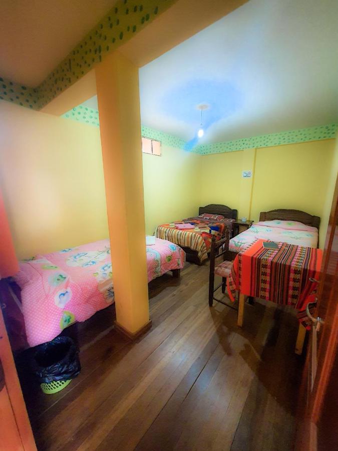 Hostal Luz Yhobimar Копакабана Экстерьер фото