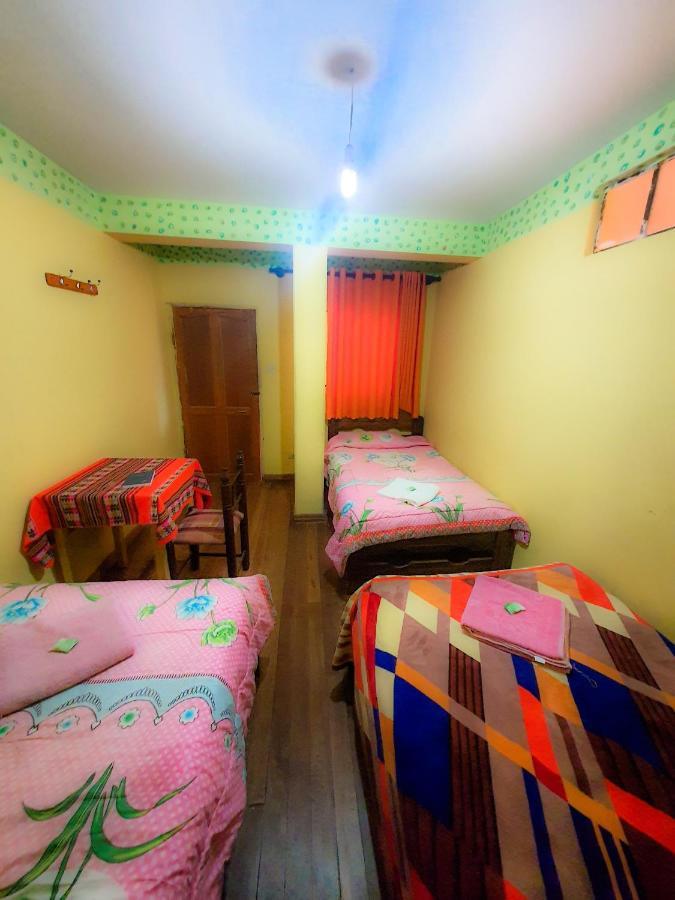 Hostal Luz Yhobimar Копакабана Экстерьер фото
